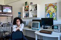 Sarah Bashir im Circuit Lab der MLU